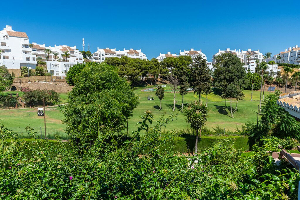 Townhouse Riviera del Sol Málaga - image 29