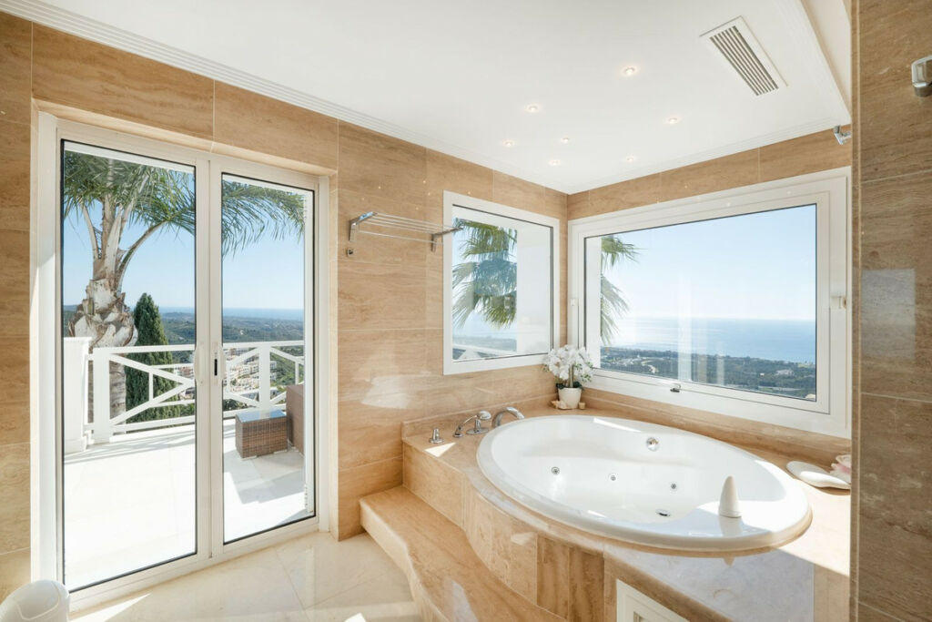 Detached Villa Marbella Málaga - image 29