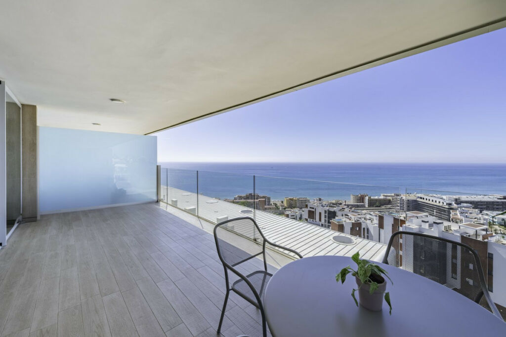 Middle Floor Apartment Higueron Málaga - image 29