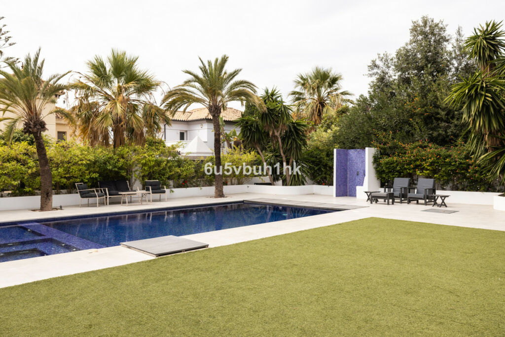 Townhouse El Rosario Málaga - image 29
