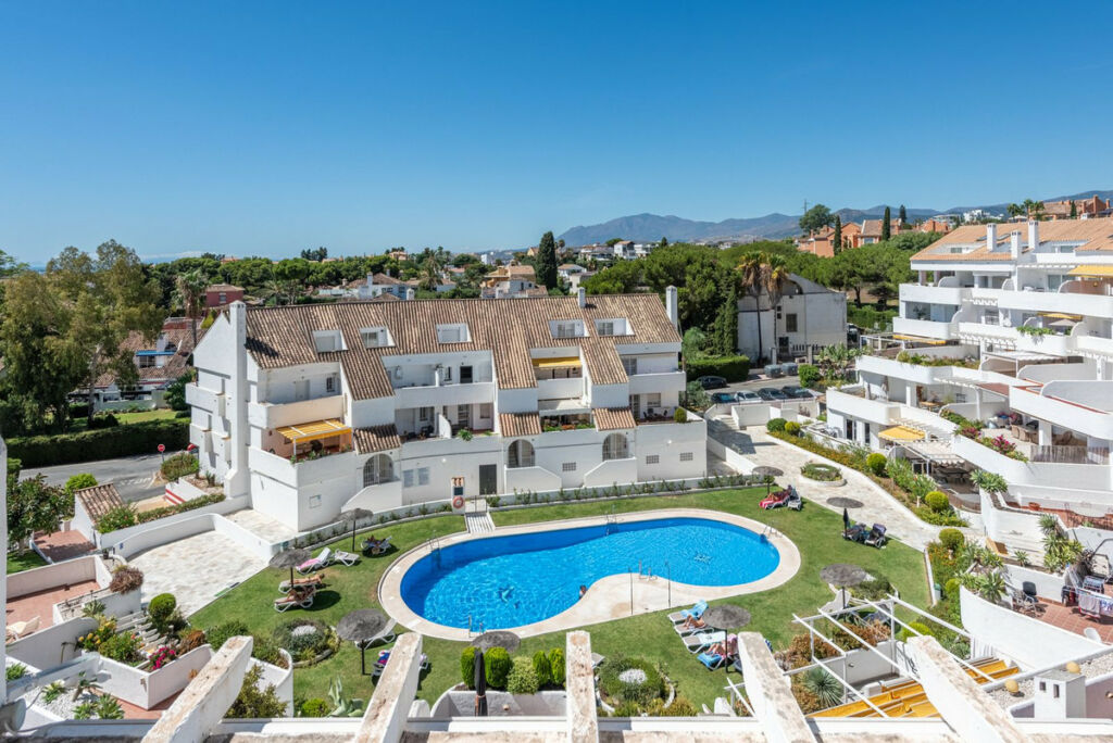 Penthouse Duplex Nueva Andalucía Málaga - image 29