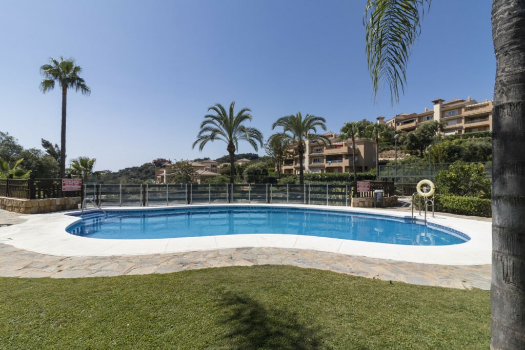 Middle Floor Apartment La Mairena Málaga - image 29