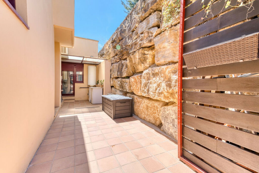 Detached Villa Benahavís Málaga - image 29