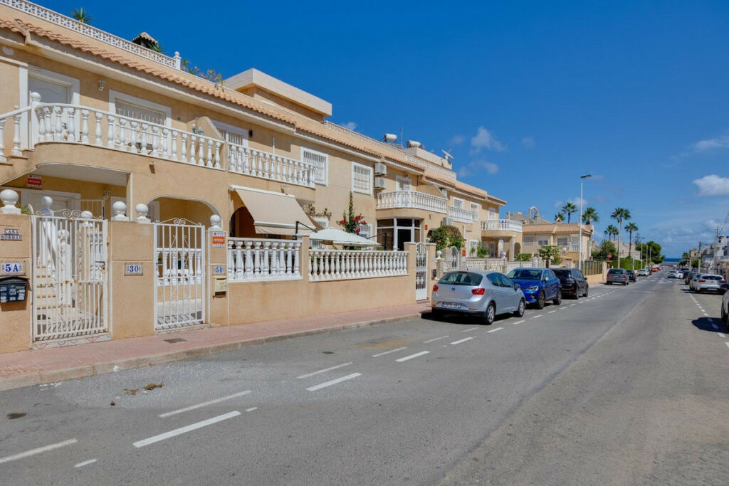 Bungalow Torrevieja Alicante - image 29