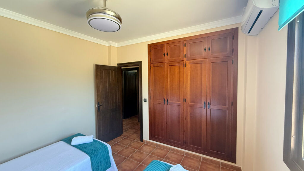 Detached Villa Valle de Abdalajis Málaga - image 28