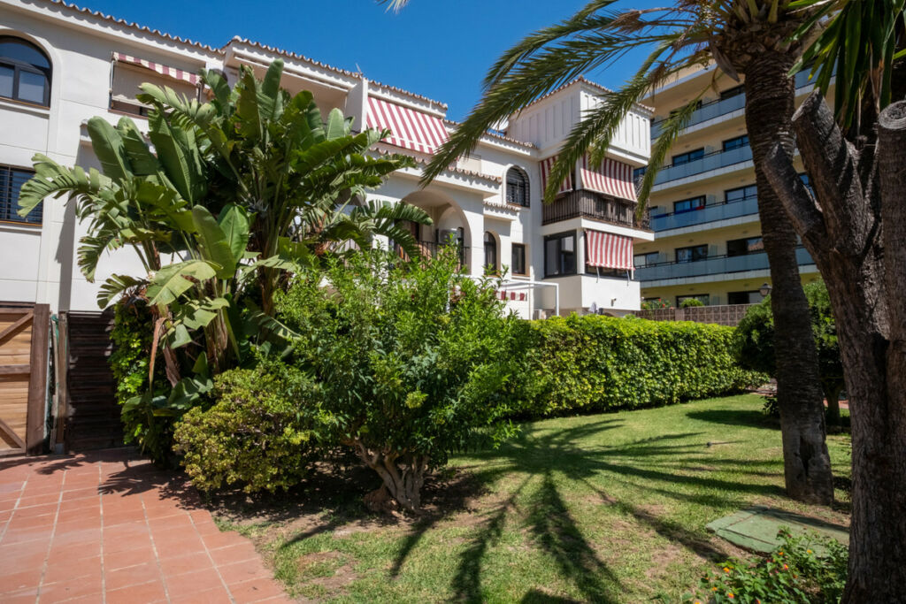 Ground Floor Apartment Los Alamos Málaga - image 29