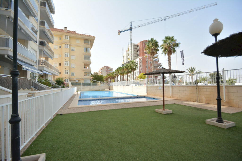 Middle Floor Apartment Guardamar del Segura Alicante - image 29