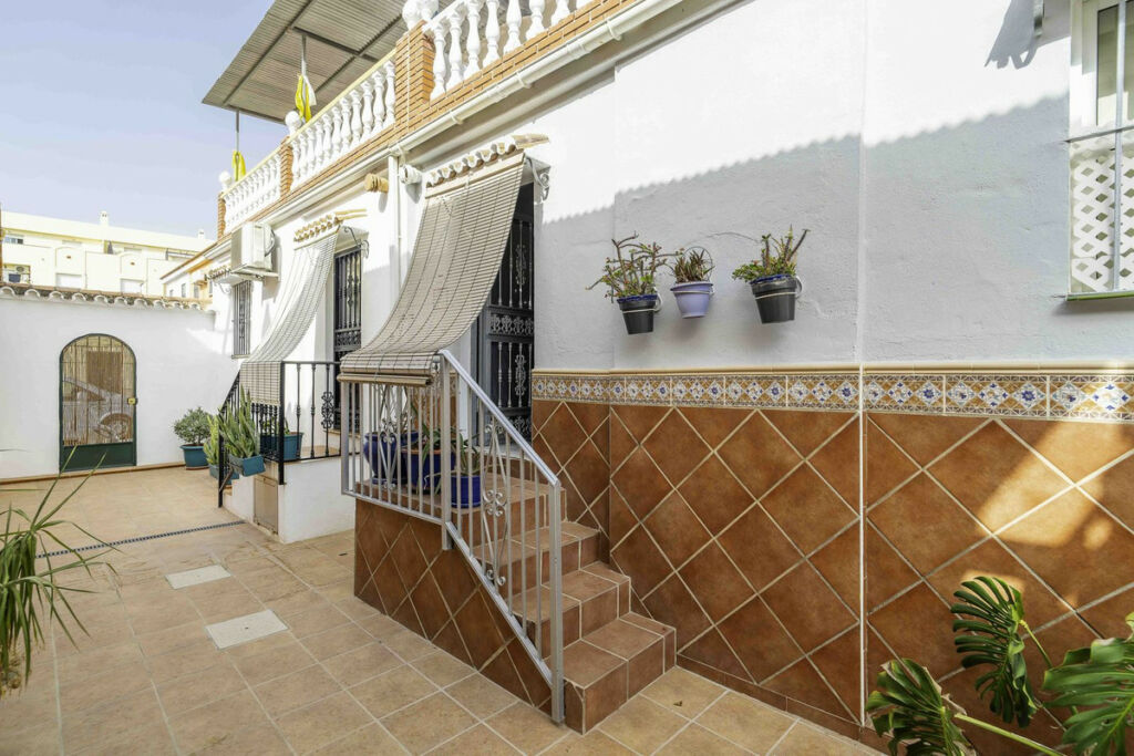 Townhouse Las Lagunas Málaga - image 29