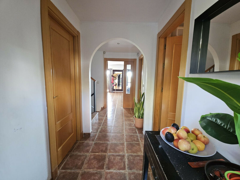 Townhouse El Paraiso Málaga - image 3