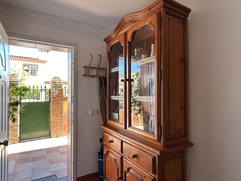Semi-Detached House Fuengirola Málaga - image 3