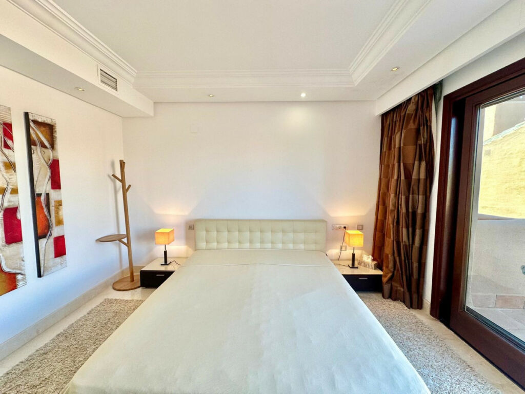 Penthouse Estepona Málaga - image 3