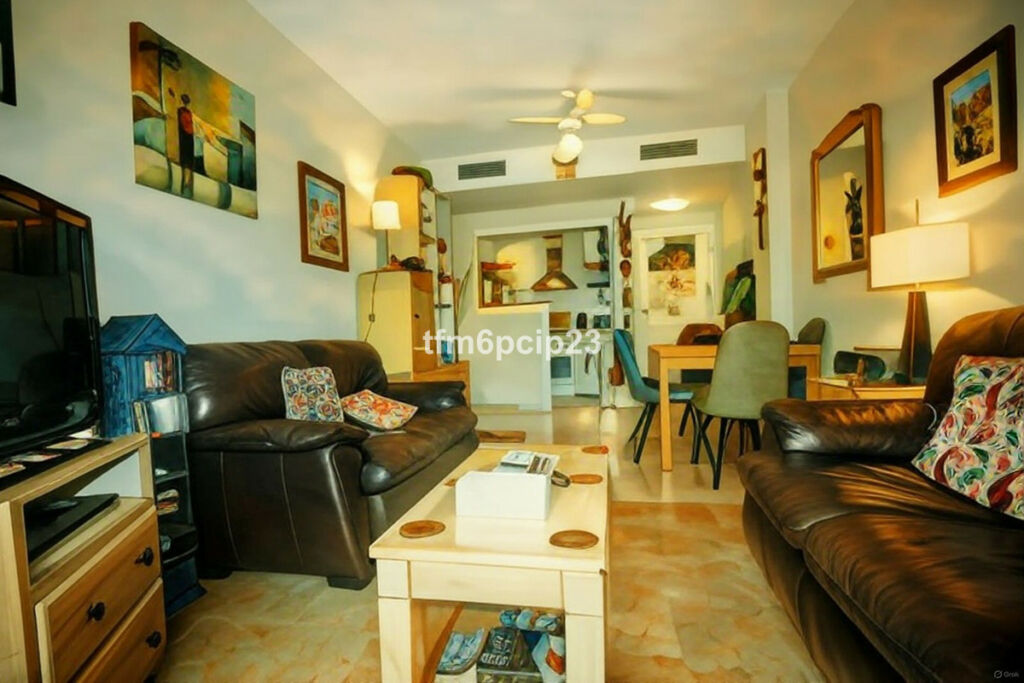 Penthouse Duplex La Duquesa Málaga - image 3