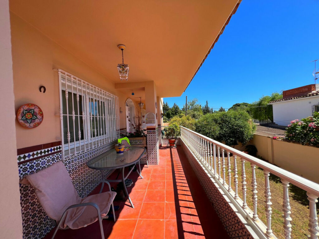 Semi-Detached House Benalmadena Málaga - image 3