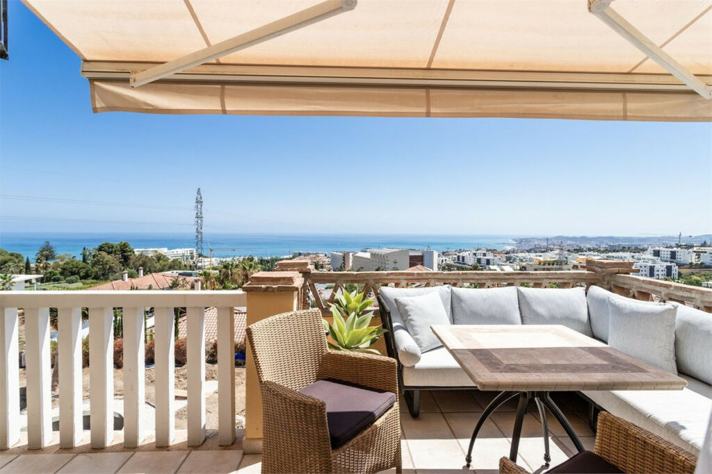 Penthouse Higueron Málaga - image 3