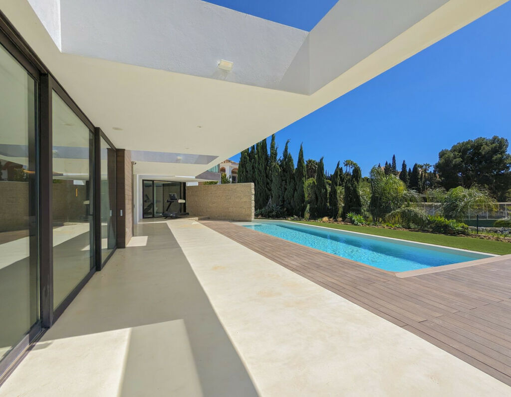 Detached Villa Benalmadena Málaga - image 3