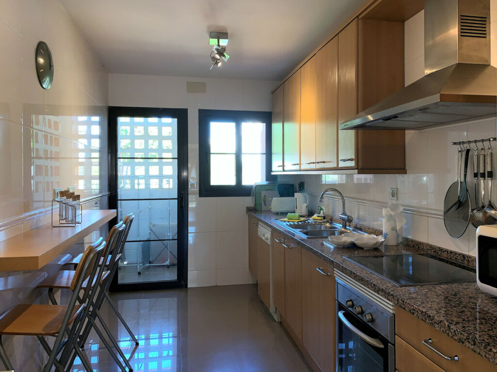 Middle Floor Apartment Hacienda del Sol Málaga - image 2
