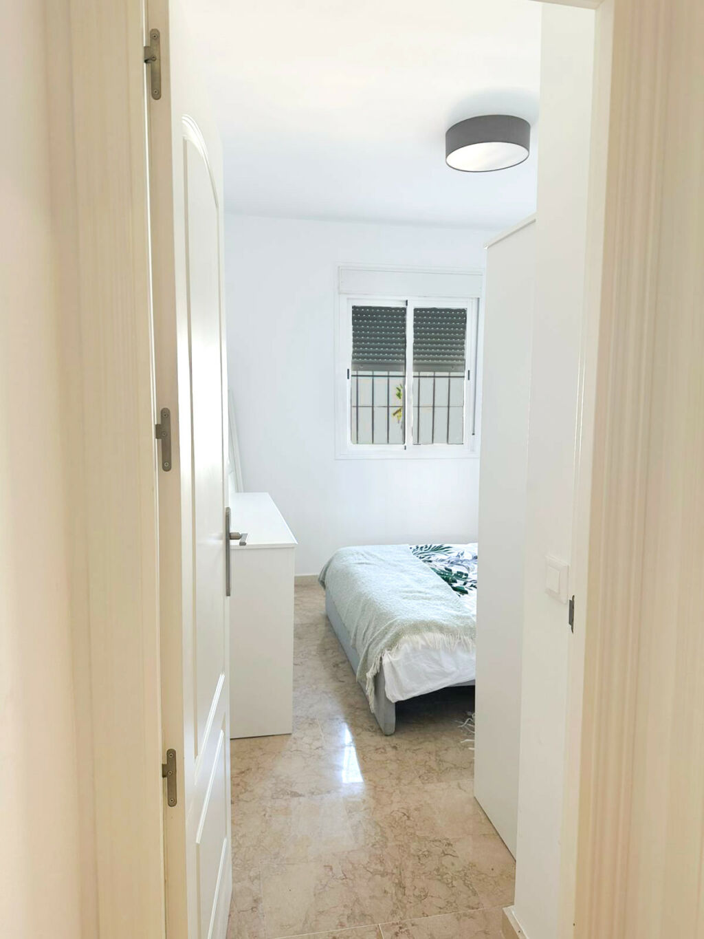 Ground Floor Apartment Manilva Málaga - image 3