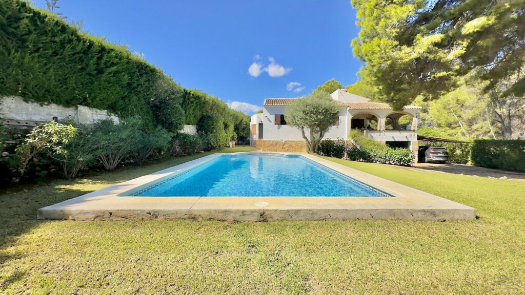 Detached Villa Javea Alicante - image 3