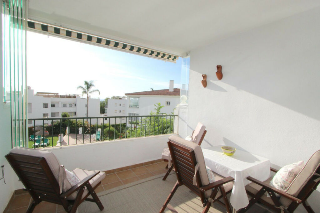 Middle Floor Apartment Miraflores Málaga - image 3