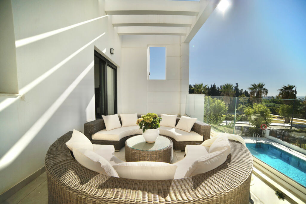 Townhouse Estepona Málaga - image 3