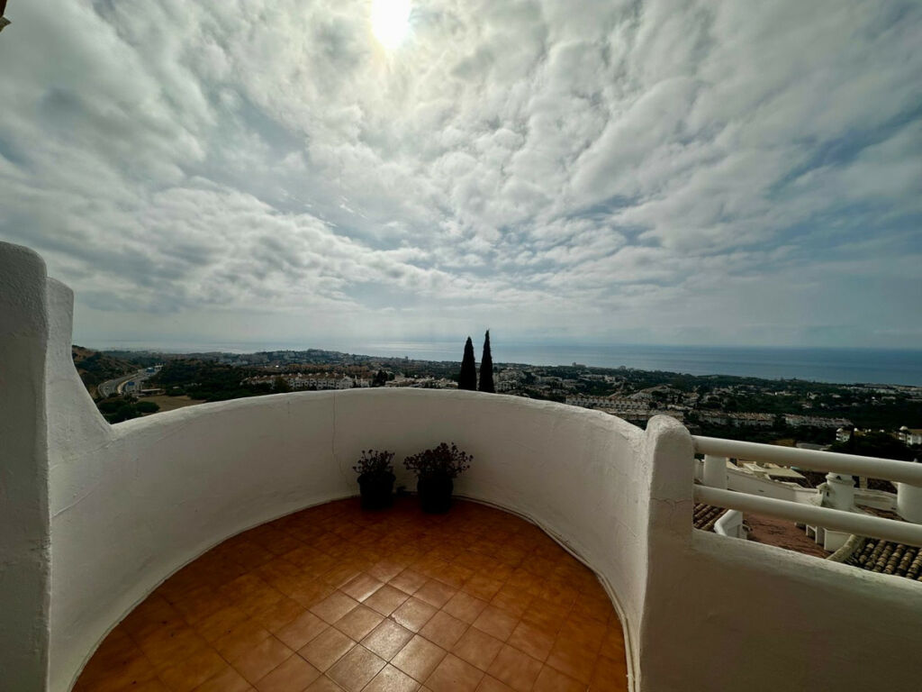 Penthouse Calahonda Málaga - image 3