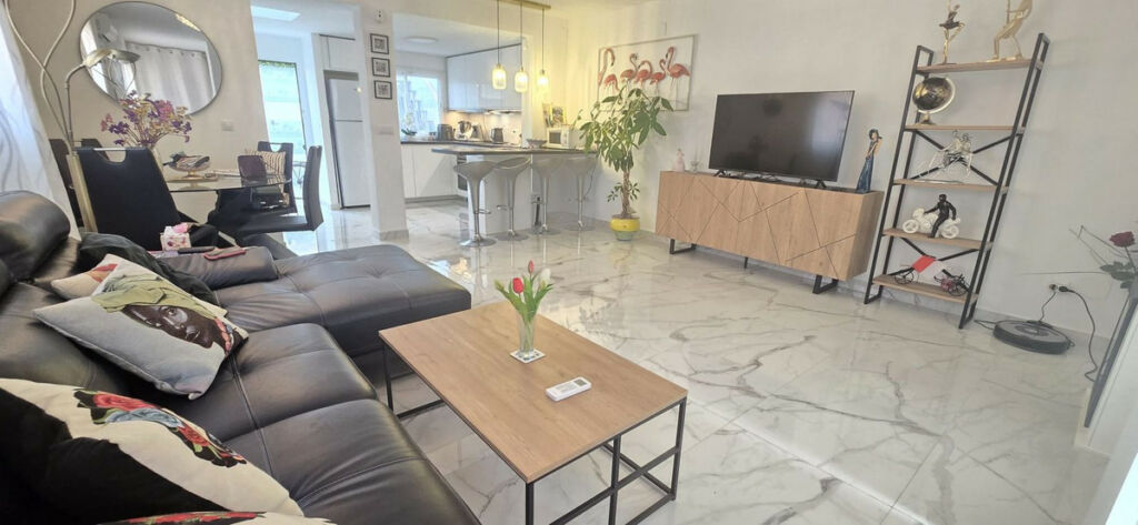 Semi-Detached House Torrevieja Alicante - image 3