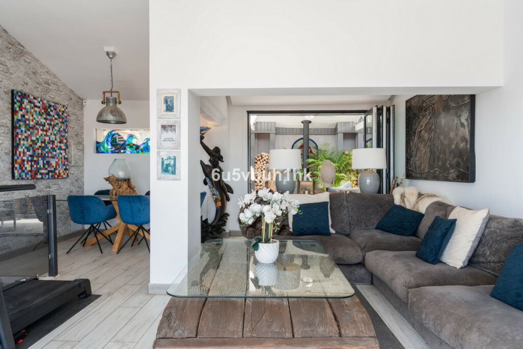 Townhouse Torreblanca Málaga - image 9