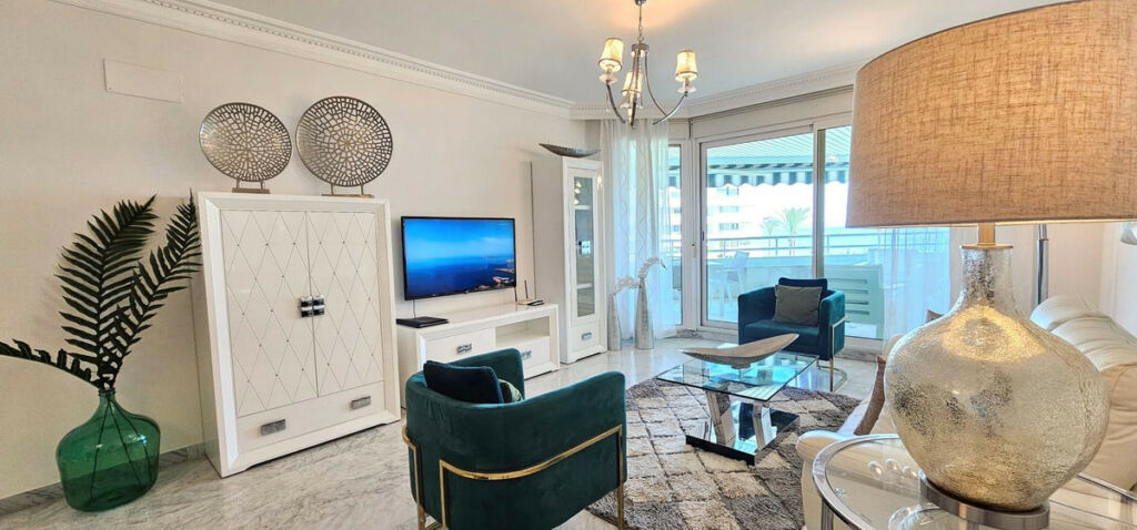 Ground Floor Apartment Marbella Málaga - image 3