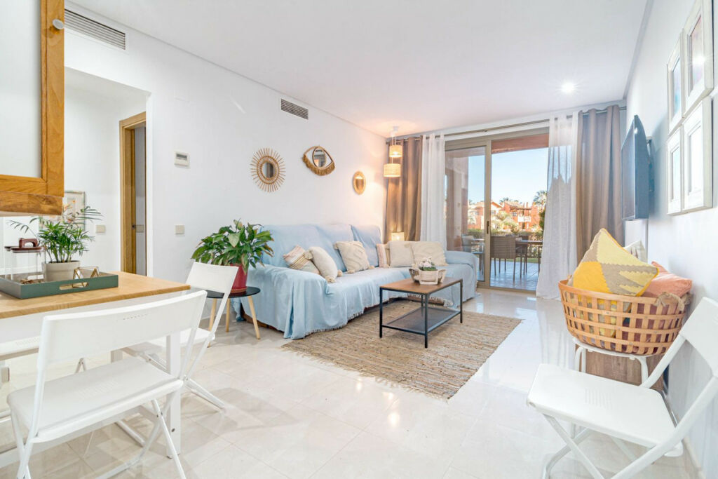 Ground Floor Apartment Selwo Málaga - image 3