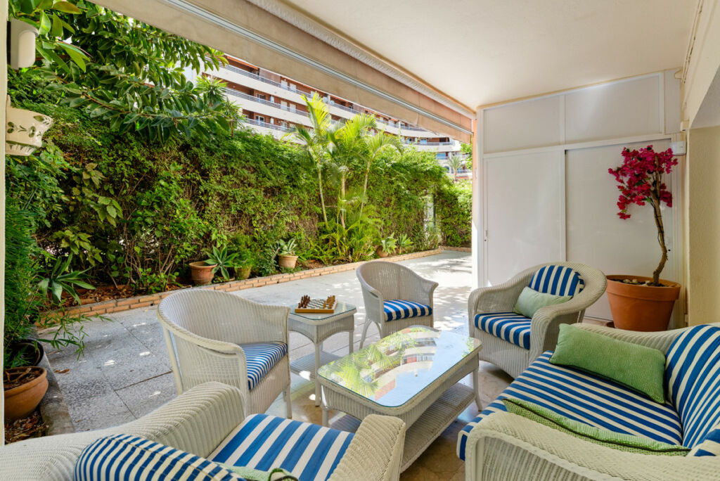 Ground Floor Apartment Marbella Málaga - image 3