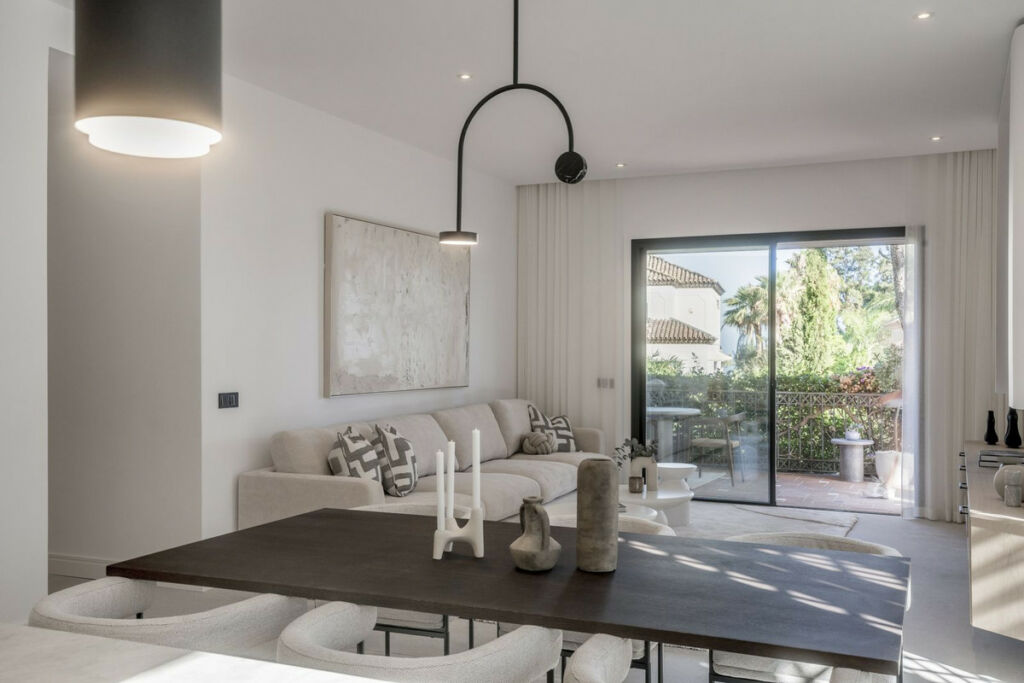 Ground Floor Apartment The Golden Mile Málaga - image 3