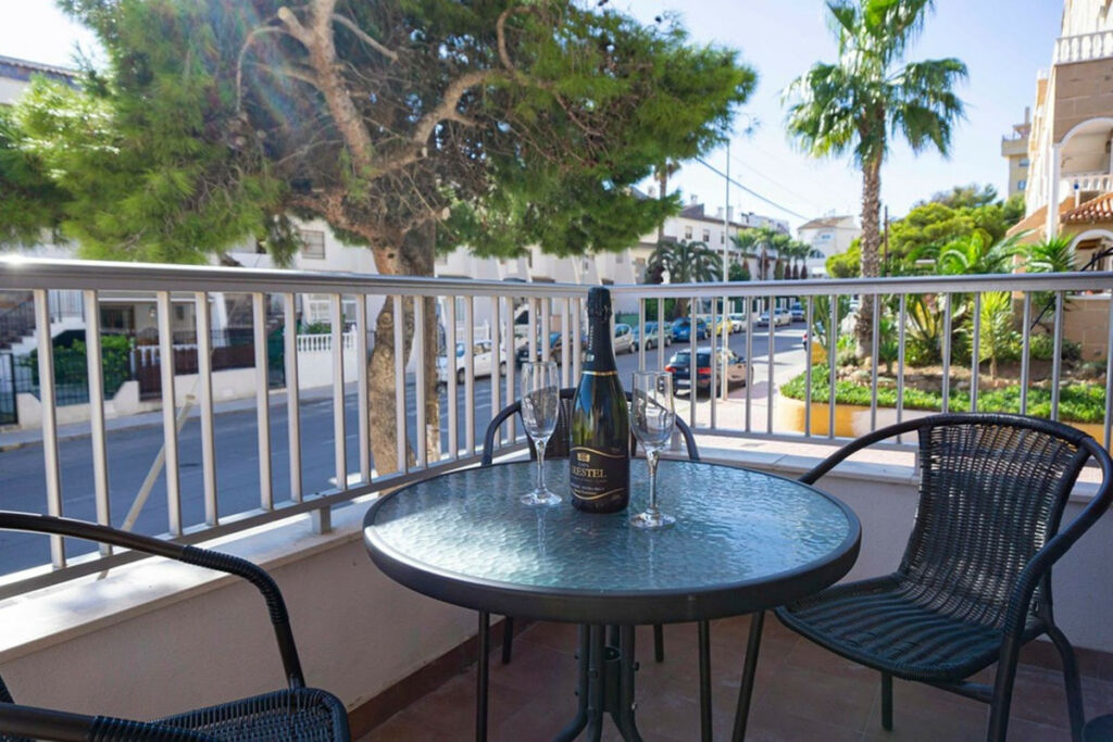 Ground Floor Apartment Punta Prima Alicante - image 3