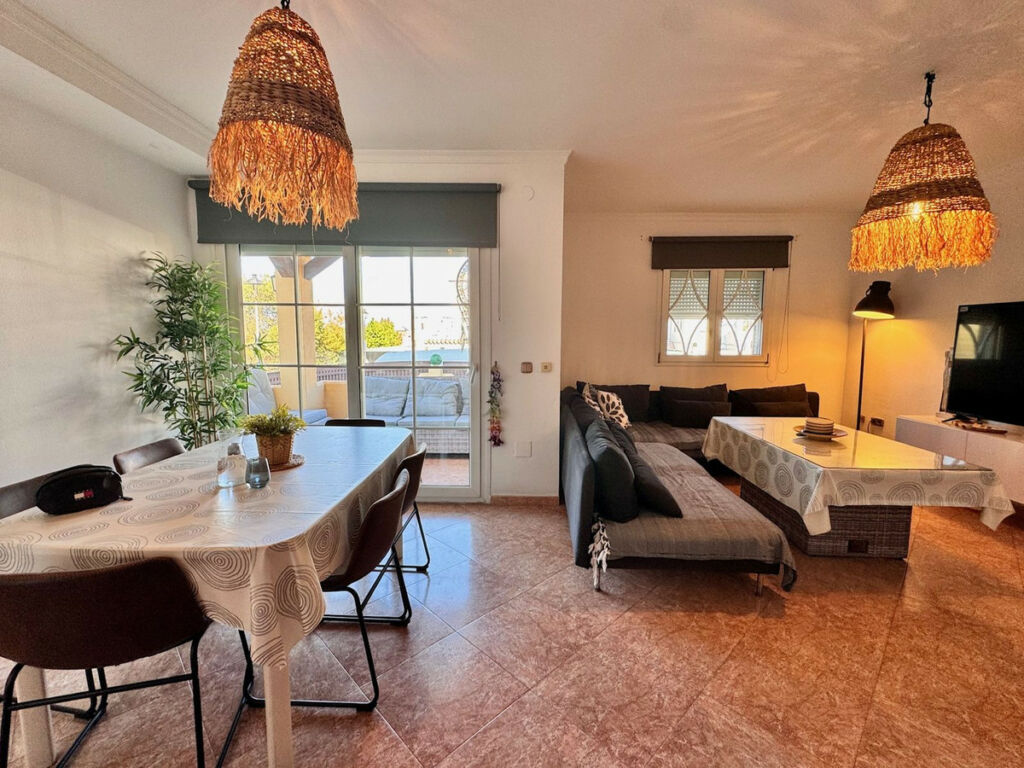 Semi-Detached House Alhaurín de la Torre Málaga - image 3