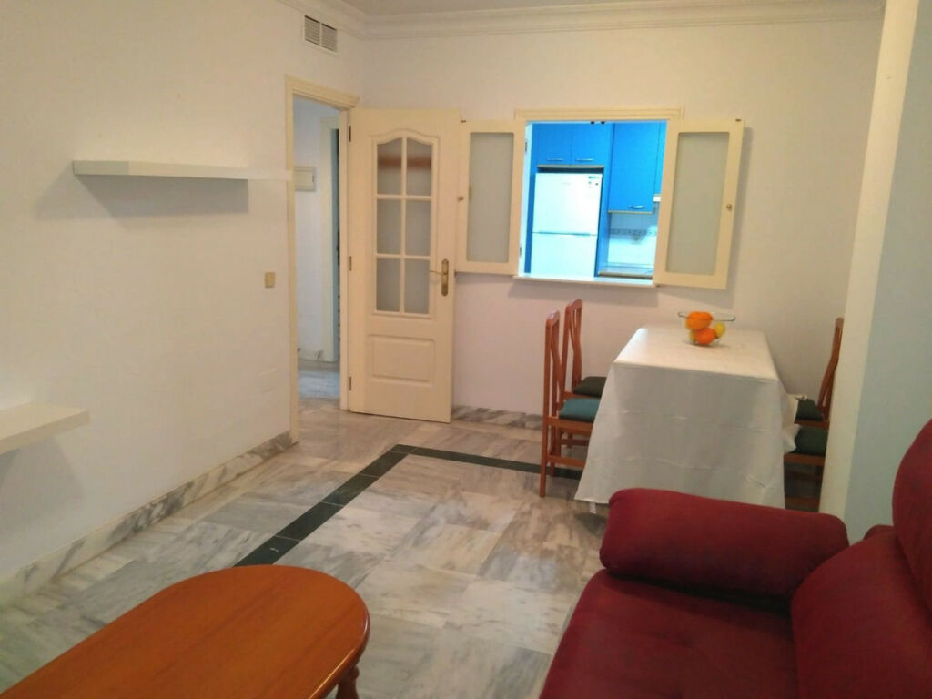 Middle Floor Apartment Marbella Málaga - image 3
