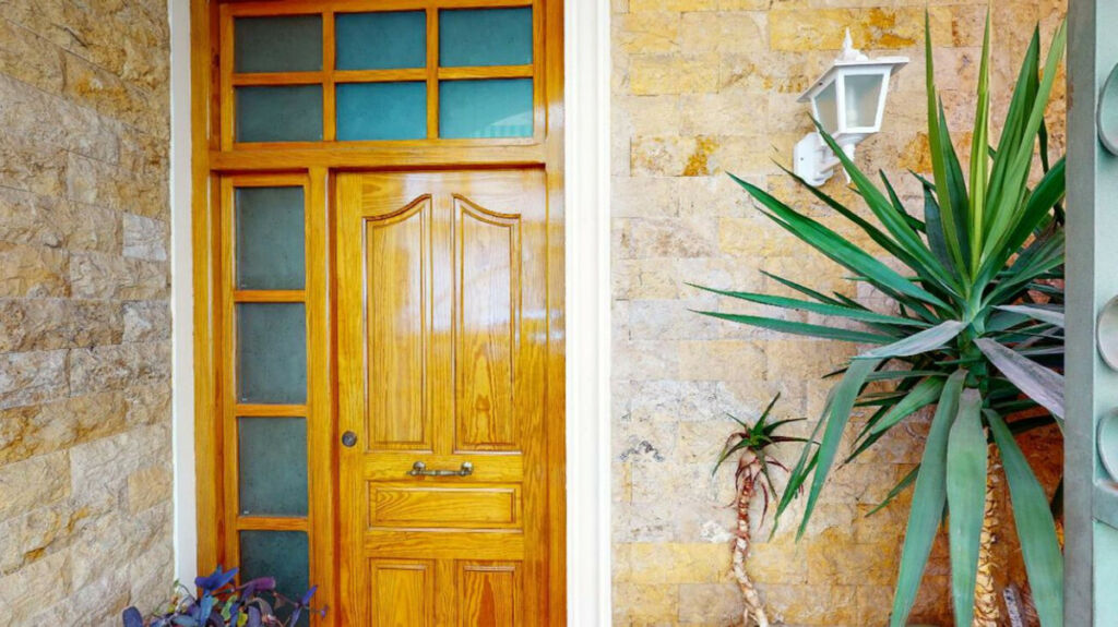 Detached Villa Sax Alicante - image 3