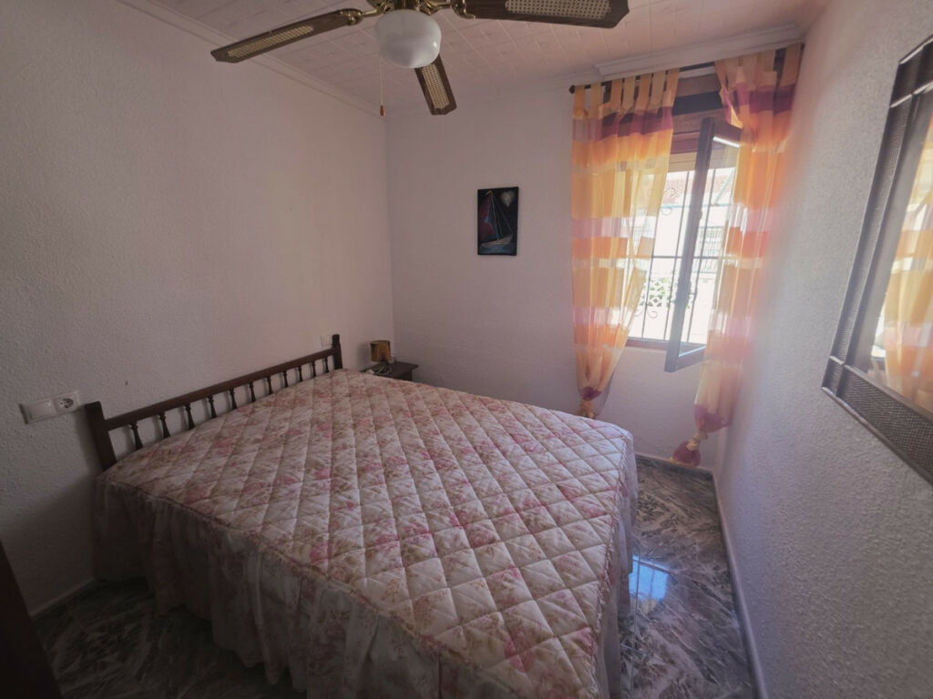 Bungalow Guardamar del Segura Alicante - image 3
