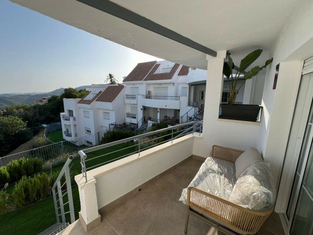 Ground Floor Apartment Istán Málaga - image 3