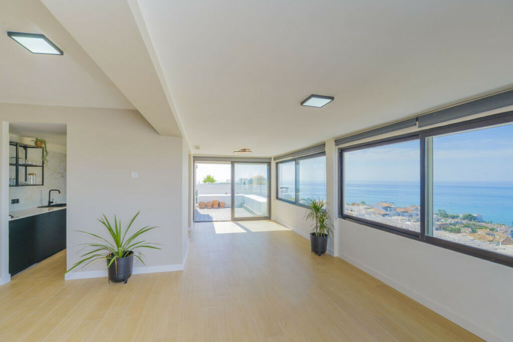Penthouse Riviera del Sol Málaga - image 3