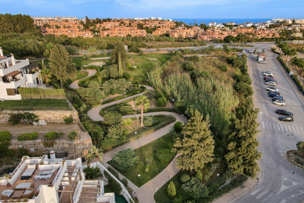 Ground Floor Apartment Casares Playa Málaga - image 3