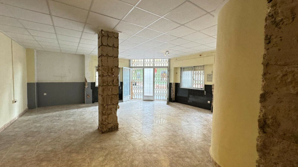 Ground Floor Apartment Torrevieja Alicante - image 3