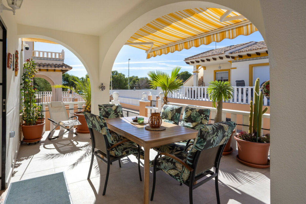 Semi-Detached House Playa Golf Alicante - image 3