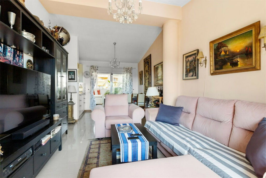 Penthouse Los Pacos Málaga - image 3