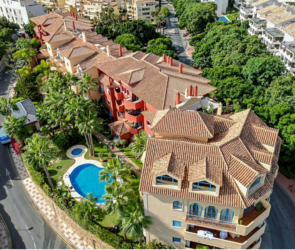 Penthouse Duplex Torrequebrada Málaga - image 3