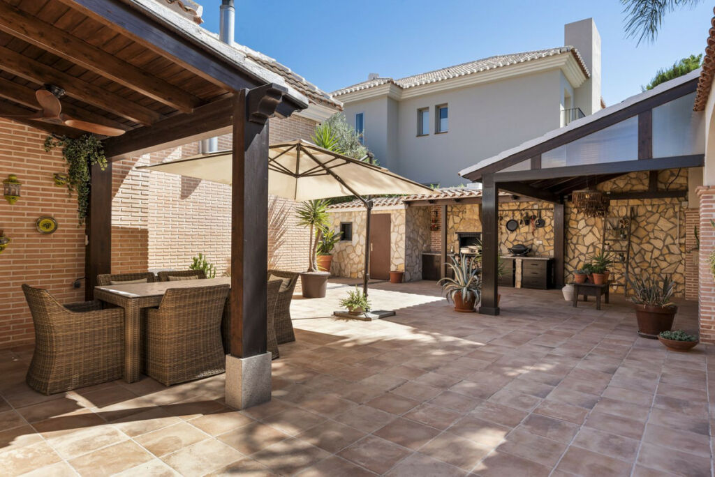 Detached Villa Mijas Costa Málaga - image 3