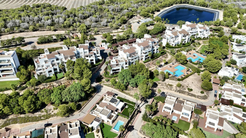 Ground Floor Apartment Las Colinas Golf Alicante - image 3