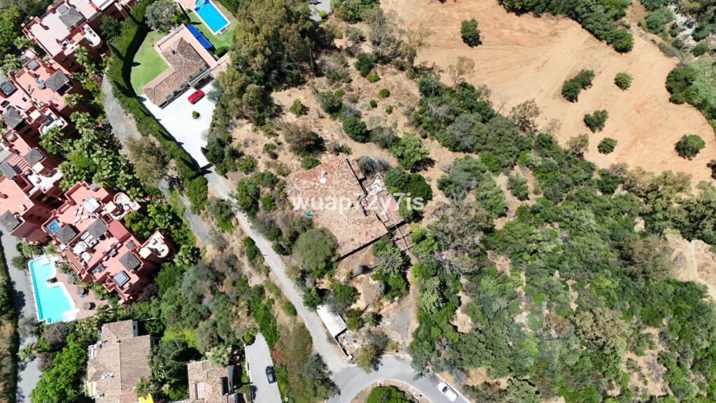 Residential Plot Benahavís Málaga - image 3