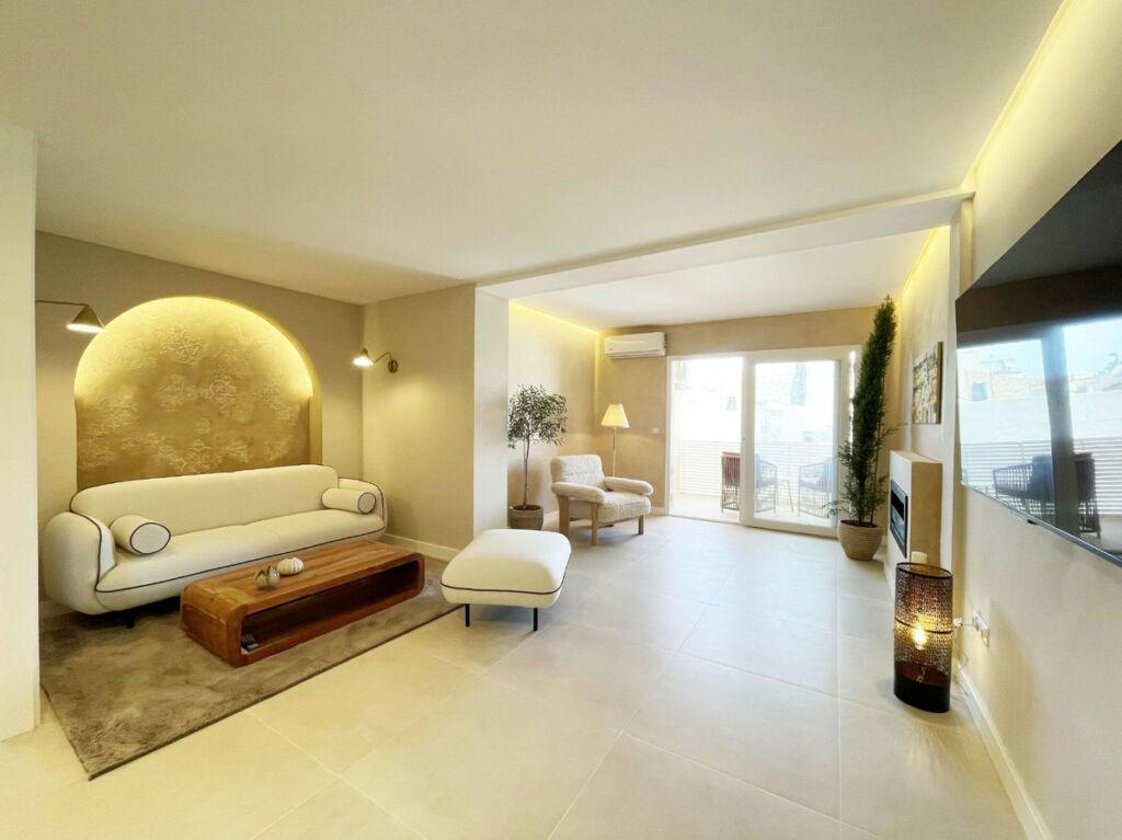 Middle Floor Apartment Calpe Alicante - image 3