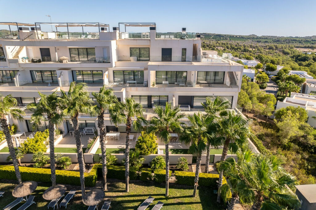 Ground Floor Apartment Las Colinas Golf Alicante - image 3