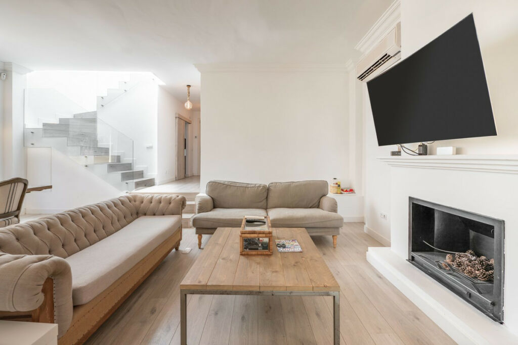 Semi-Detached House Guadalmina Baja Málaga - image 3