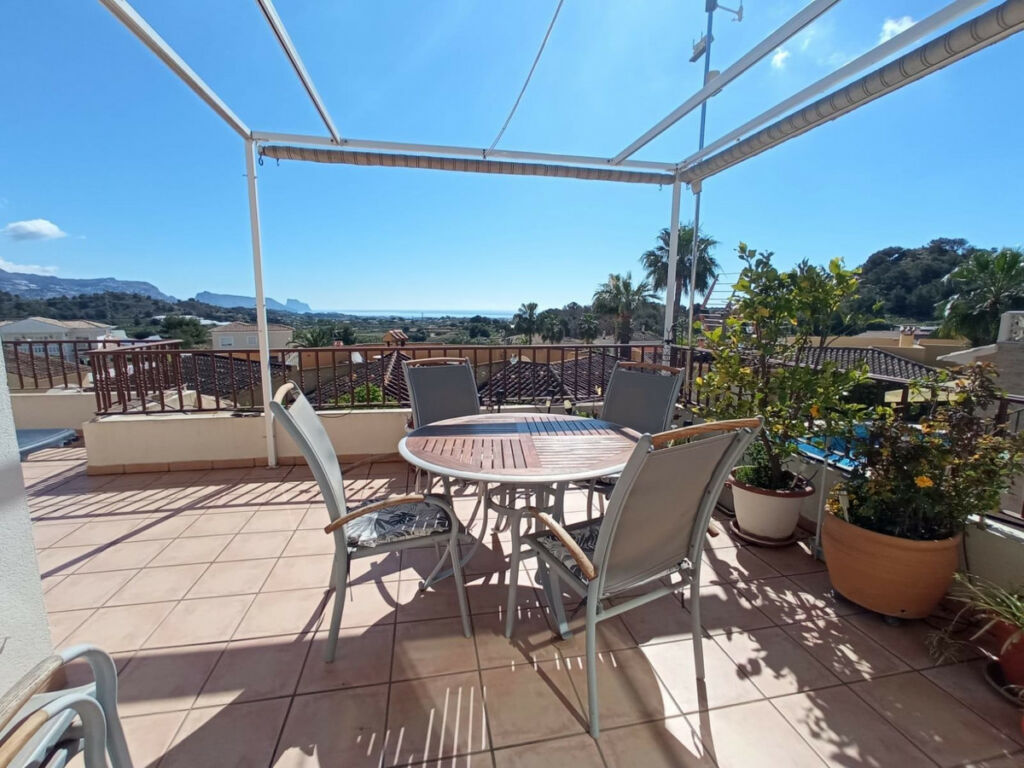 Detached Villa La Nucia Alicante - image 3
